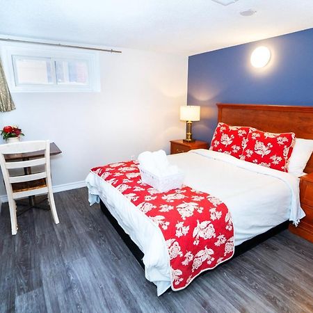 Villa Cozy 3Br 2Bth Lower Unit, A Min To Hwy401, 404 & Dvp à Toronto Extérieur photo